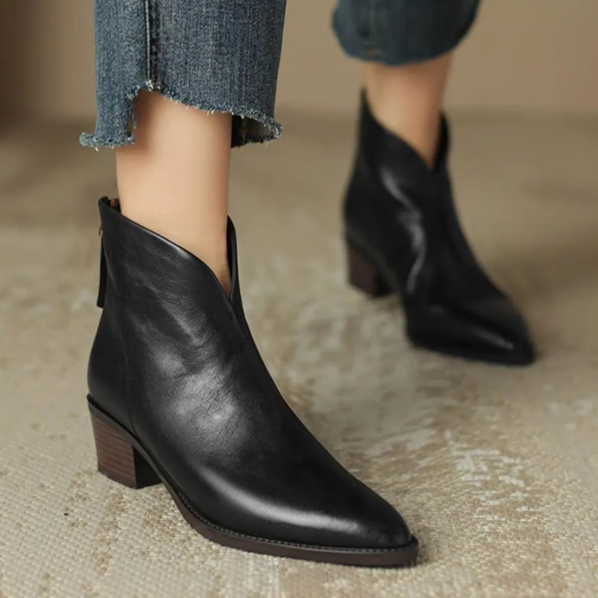 MONVELLA - ELEGANT ANKLE BOOTS